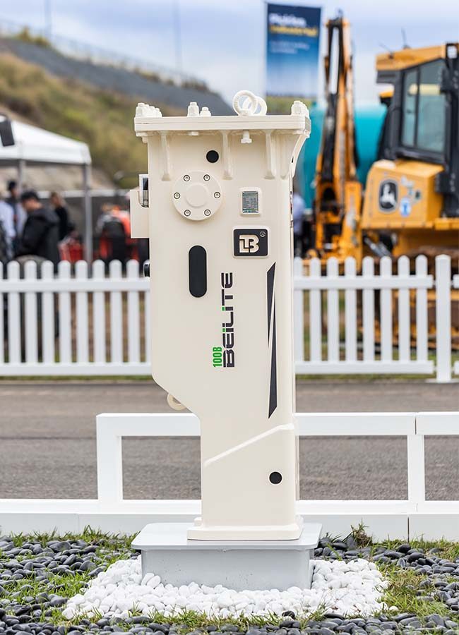Beilite 100B Silenced Hydraulic Breaker