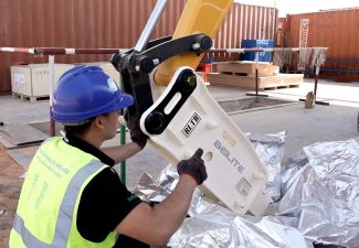 Hydraulic Breaker Gap Installation